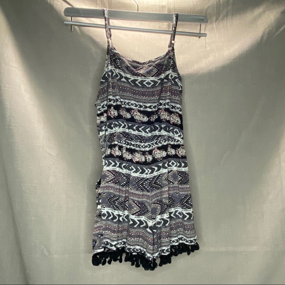 Southwestern Pattern Jumpsuit w/Pockets - Picture 6 of 6